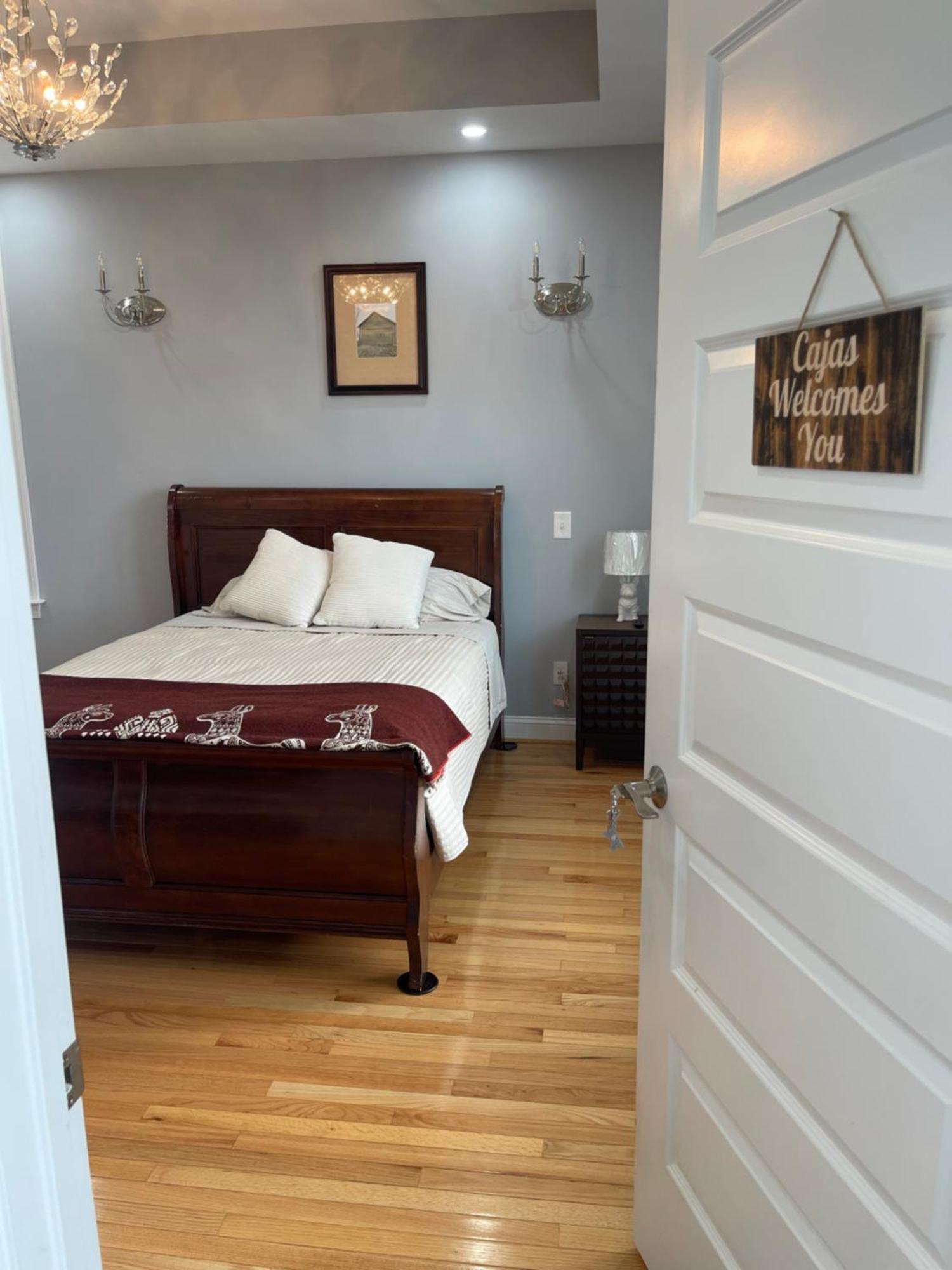 La Casa Grande Hosting Apartment Whitsett Екстериор снимка